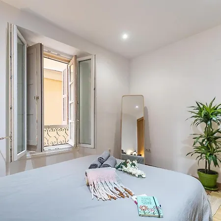 Boutique Mitjana * Malaga